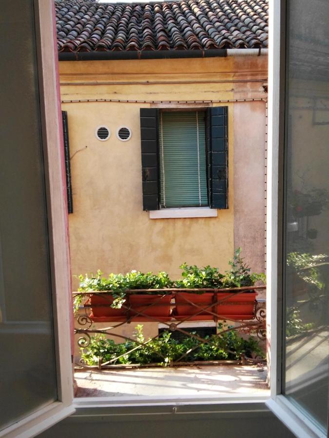 Butterfly Guest House البندقية المظهر الخارجي الصورة
