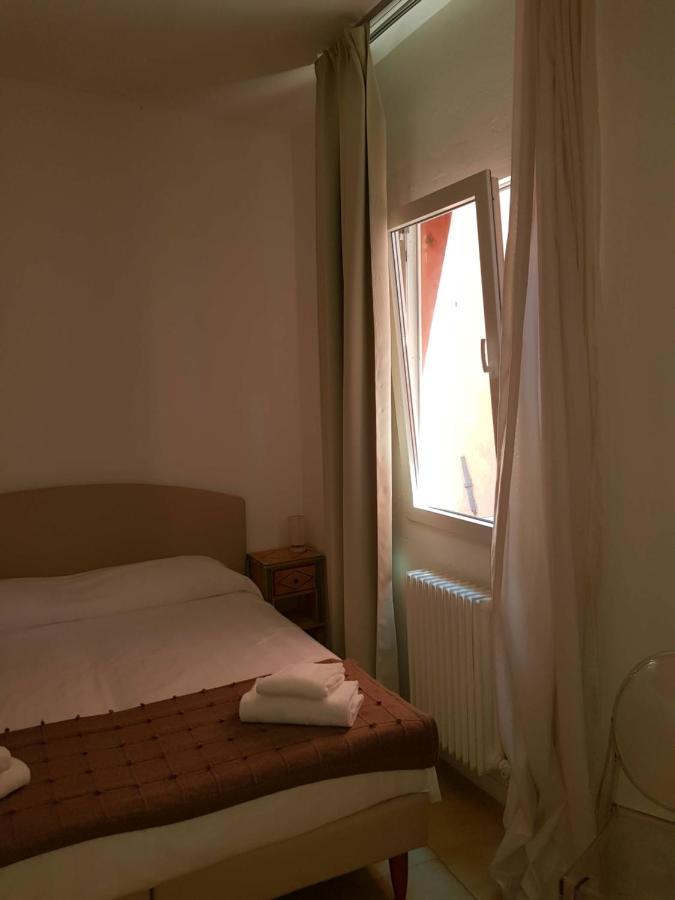 Butterfly Guest House البندقية المظهر الخارجي الصورة