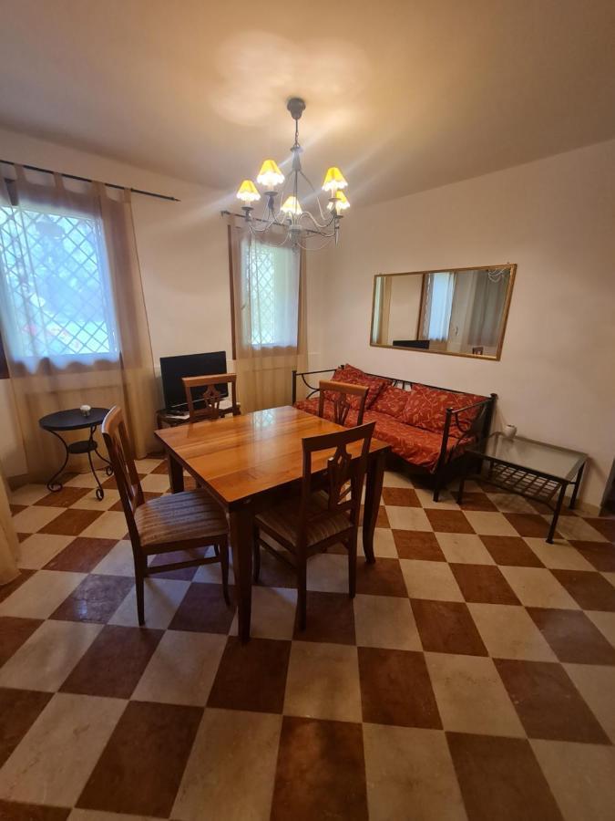 Butterfly Guest House البندقية المظهر الخارجي الصورة